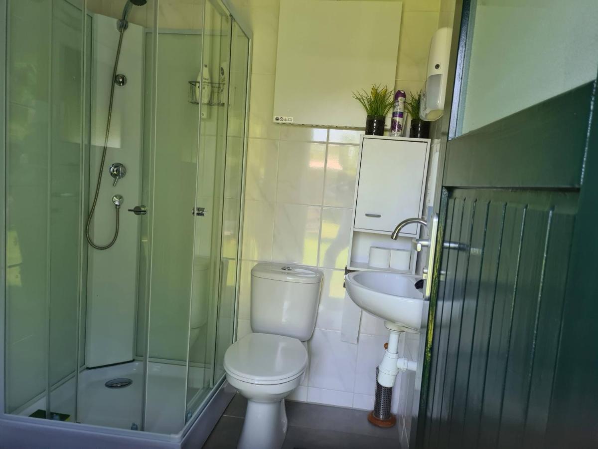 Guesthouse Wallenborn - Lodge Екстер'єр фото